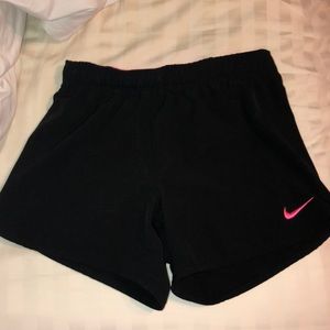 Black nike shorts
